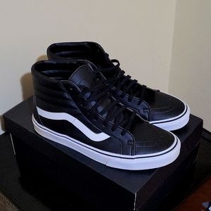 🔥LEATHER VANS SK8-HI SIZE 10.5 BLK/WHITE🔥